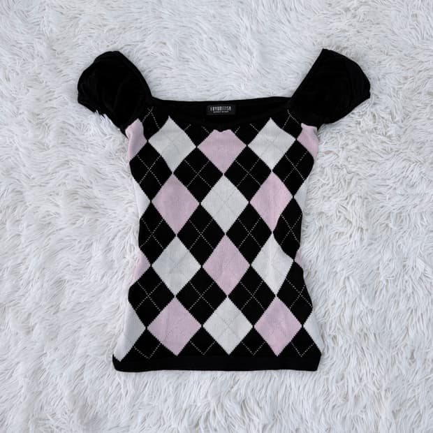 블랙 핑크 아가일 니트 탑