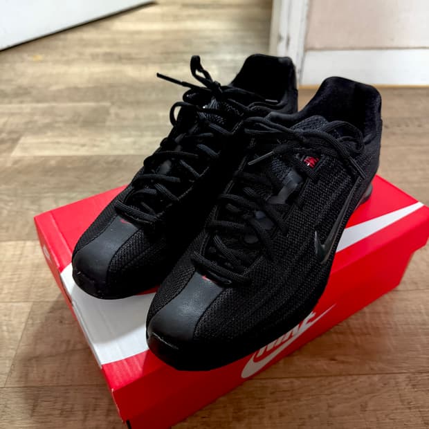 [280] (W) 나이키 샥스 Z 블랙 유니버시티 레드