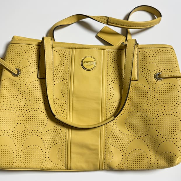 빈티지 코치 펀칭 숄더 백