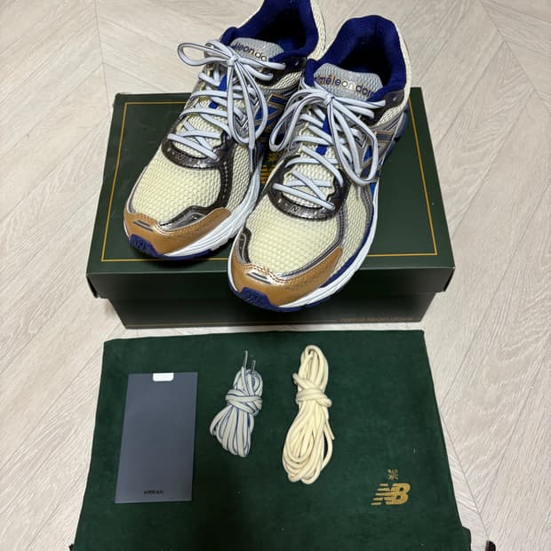 [295] 뉴발란스 x 에메 레온 도르 860v2 블루