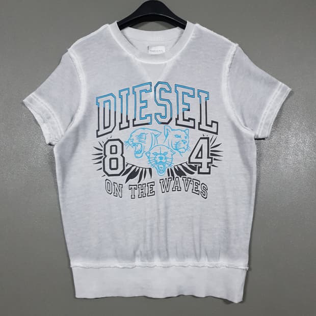 여성 55) 디젤 아치 빅로고 84 그래픽 워싱 라운드넥 반팔 티셔츠