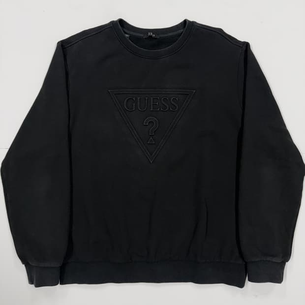 게스 입체로고 맨투맨