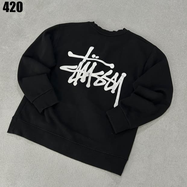 스투시 블랙 맨투맨 