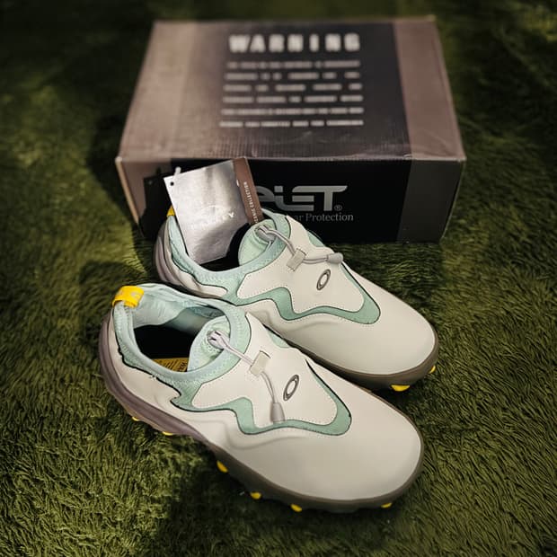 [290] Oakley 오클리 x 피에트 티스 슬립온 그레이