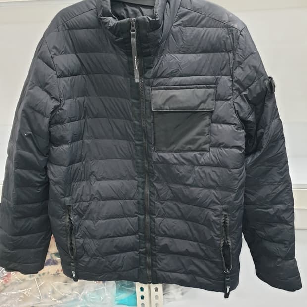 내셔널지오그래픽 정품 오리털경량패딩 사이즈100 팝니다