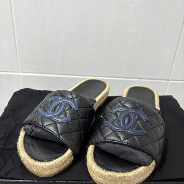 정품)샤넬 에스파듀 뮬