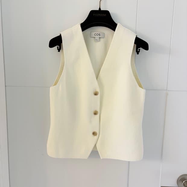 Cos 니트 베스트 44,55 새상품