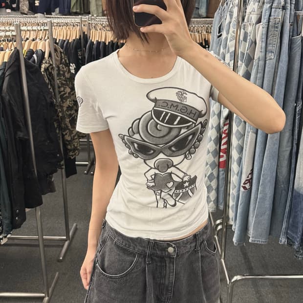 OS) 히스테릭 미니 캐릭터 그래픽 슬림 Y2K 반팔 티셔츠