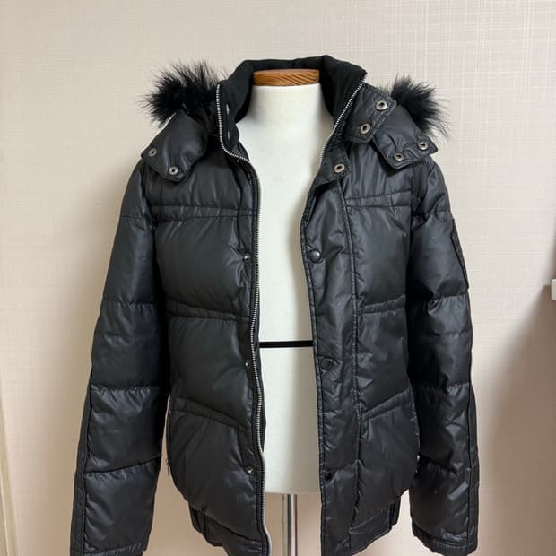 게스 여성 숏다운