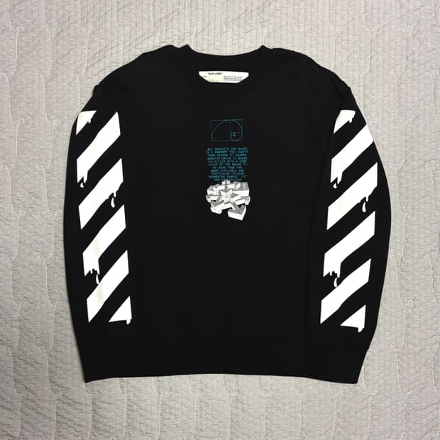 오프화이트 맨투맨