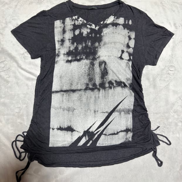 KMRII LACE UP PRINTING T SHIRT 1