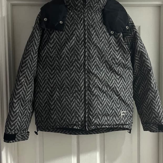 파세타즘 헤링본 패딩