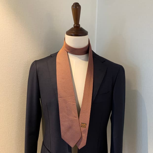 에르메스(HERMES) H로고 기하학적패턴 프랑스 100실크 명품넥타이