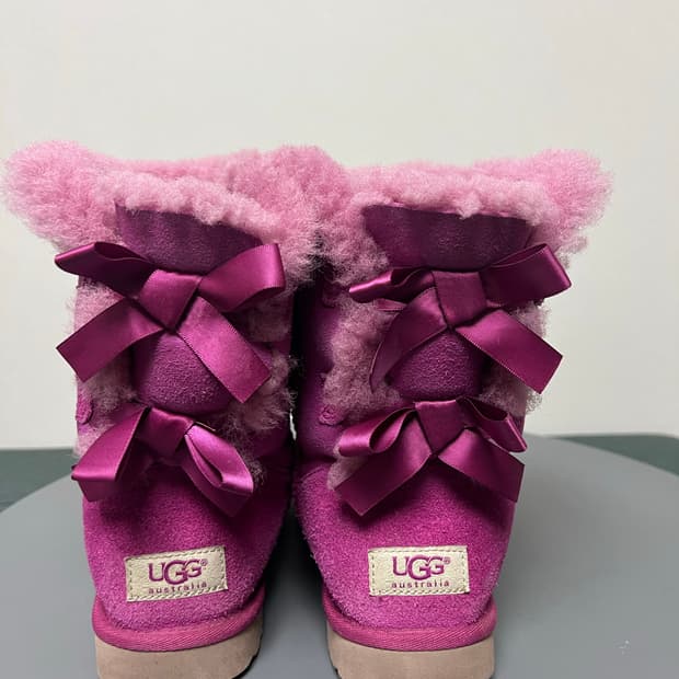 어그 백리본 Ugg 230 - 235 라즈베리 희귀 37 갸루 y2k 