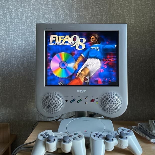 소니 플레이스테이션 1 / PS One (SCHP-100) 피파 세트