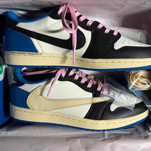 [ 275 ] 조던 1 트래비스 스캇 프라그먼트 로우 프스캇