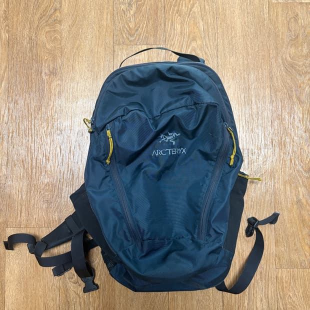 아크테릭스 멘티스26 네이비 구형