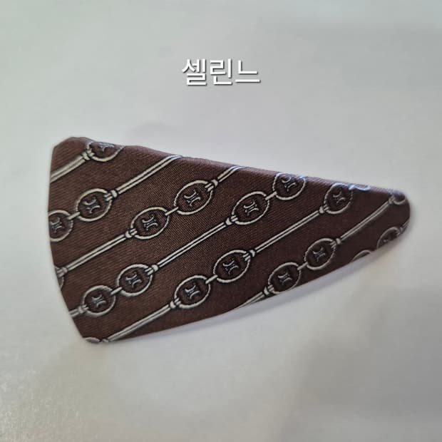 (정품원단)셀린느 삼각 헤어핀(집게핀)