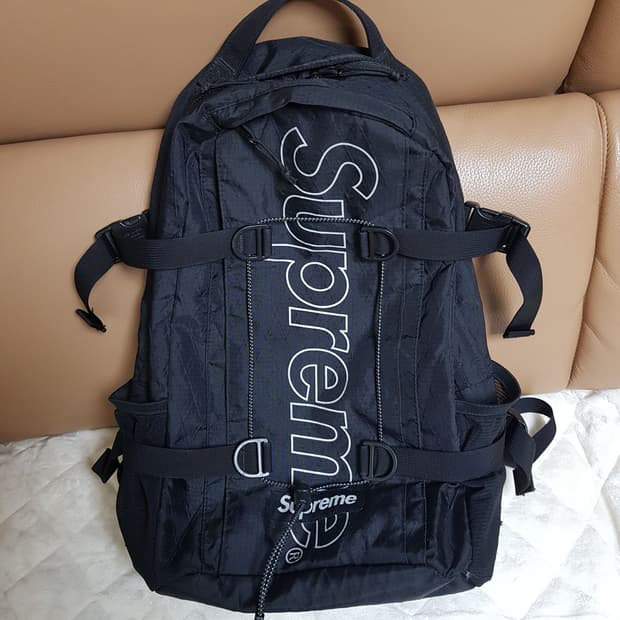 슈프림 백팩 블랙 18FW