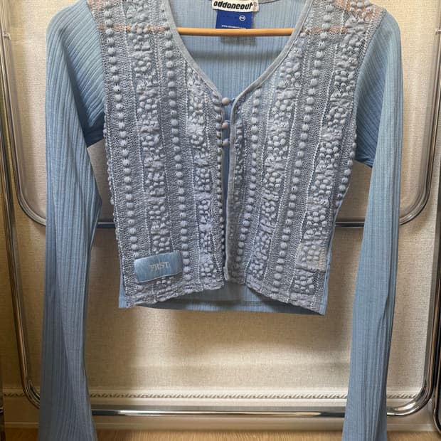 Odd one oyt 오드원아웃 하늘색 가디건