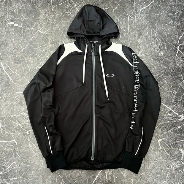 오클리 사이드 크랙 트랙 후드 집업 블랙