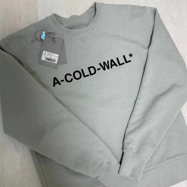 어콜드월 로고 크루넥 라이트 그레이 m