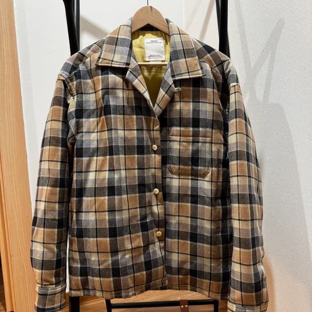 (2) 비즈빔 keesey check 다운 자켓 25ss