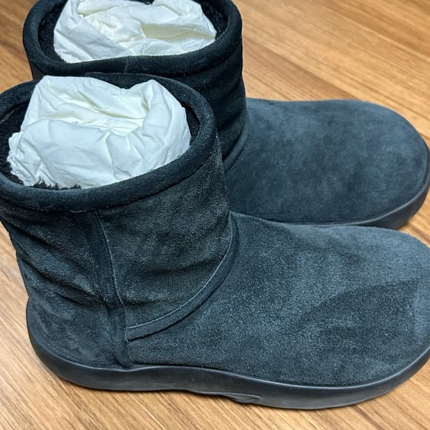 보테가 부츠 판매합니다(예약중)