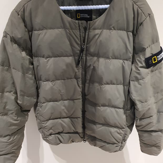 네셔널 지오그래픽 경량패딩 U넥