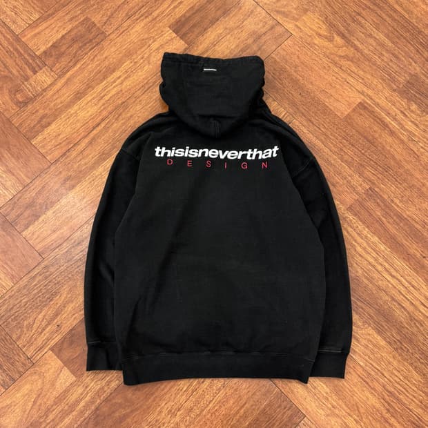 S(100) 디스이즈네버댓 디네댓 빅로고 후드 티셔츠 