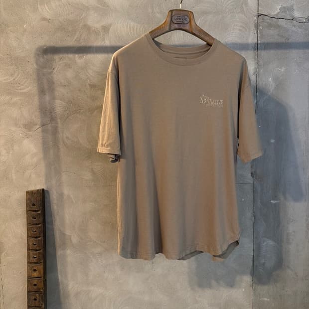 논네이티브 크루넥 티셔츠 100