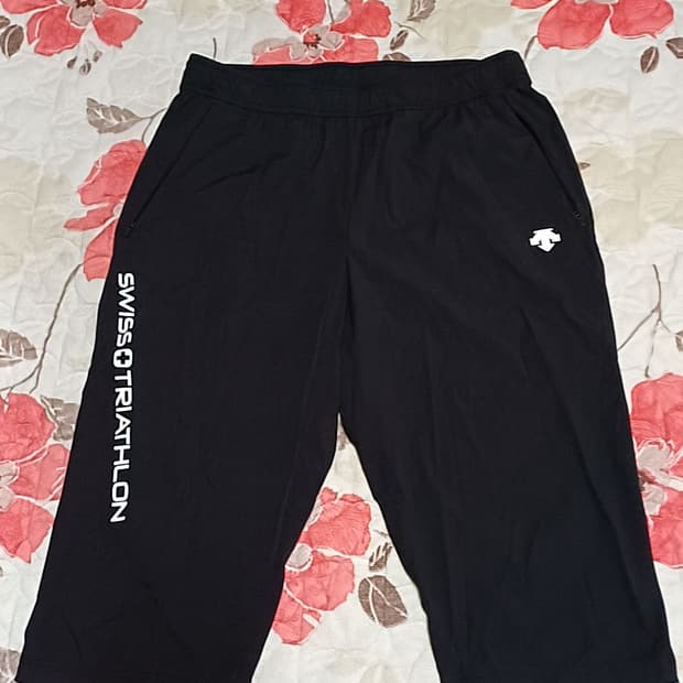 데상트 냉감기능성 7부얇은런닝반바지 33인치 기장69