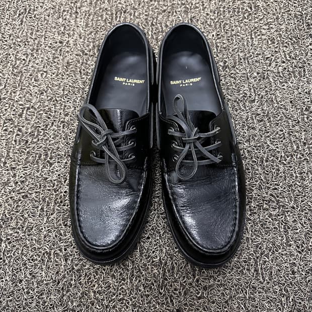 입생로랑 가죽 보트 슈즈 레더 로퍼 블랙 260