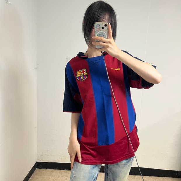 Nike 2003–04 FC Barcelona Saviola Jersey