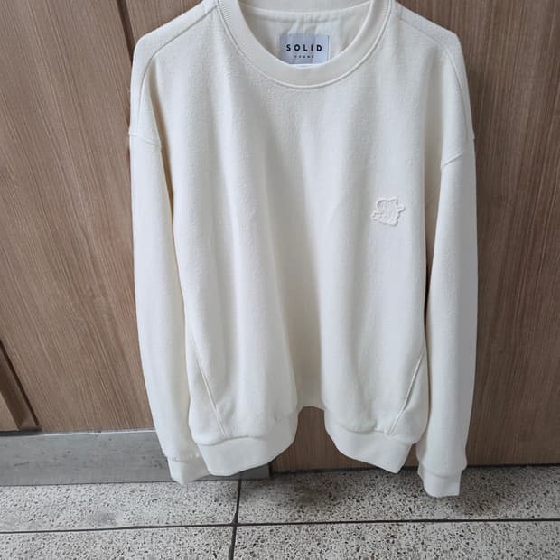 솔리드옴므 자수 맨투맨 50