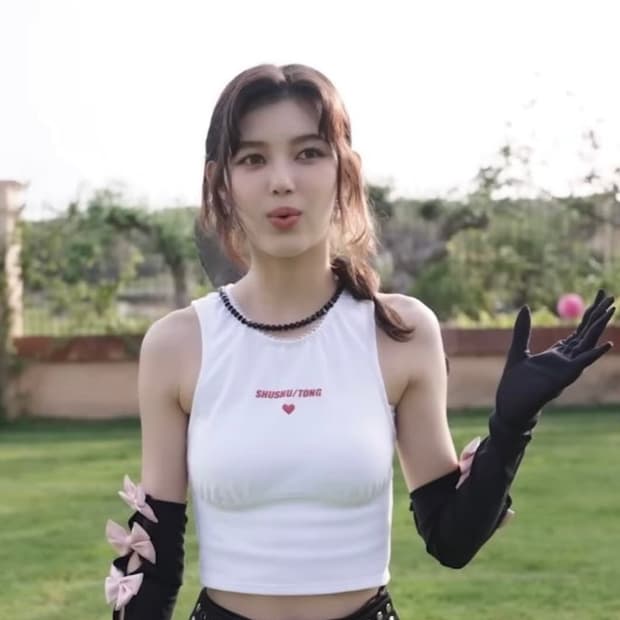 슈슈통 화이트 코튼탑