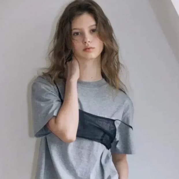 스튜디오테이블 쉬어 뷔스티에