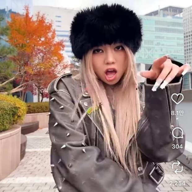 베일리착용 리버럴 유스 미니스트리  / 메탈 스터드양가죽자켓