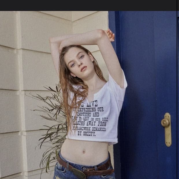 보헤미안서울 넥커팅 빈티지 티셔츠