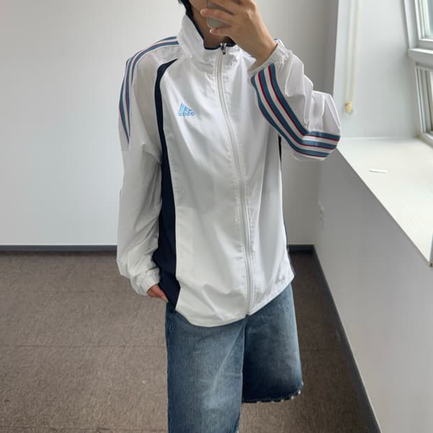 Adidas 아디다스 삼각로고 화이트 바람막이