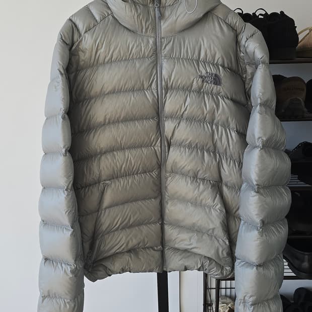 노스페이스 마티에르 다운 후디 라이트 그레이 경량패딩