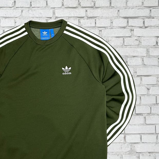 아디다스 슈퍼스타 삼선 카키 맨투맨 105