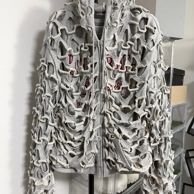 프로젝트gr 레이저컷 후드집업 2사이즈 팝니다