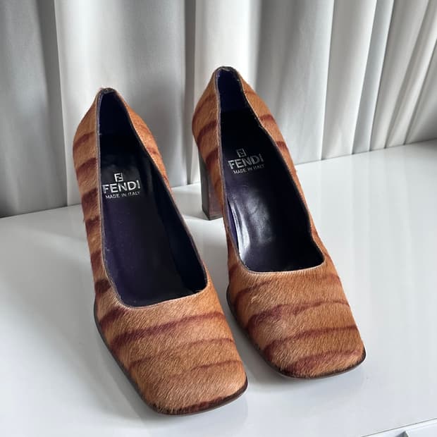 펜디 빈티지 송치 애니멀 패턴 스퀘어토 펌프스 힐
