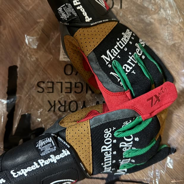 스투시 x 마틴 로즈 드라이빙 글러브