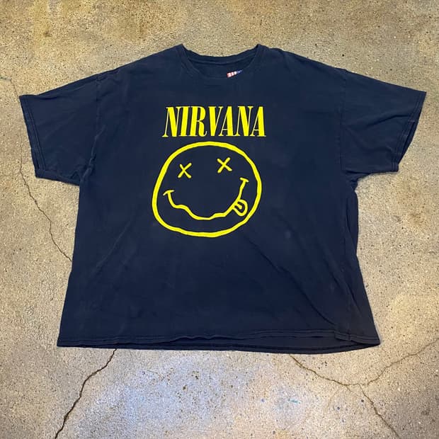 레어) 미국 빈티지 너바나 공식굿즈 반팔티 락티셔츠