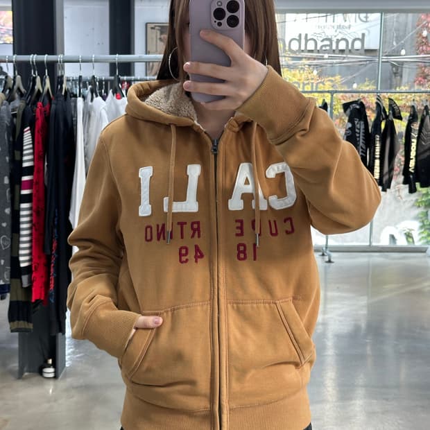 후아유 울프죠 후드집업