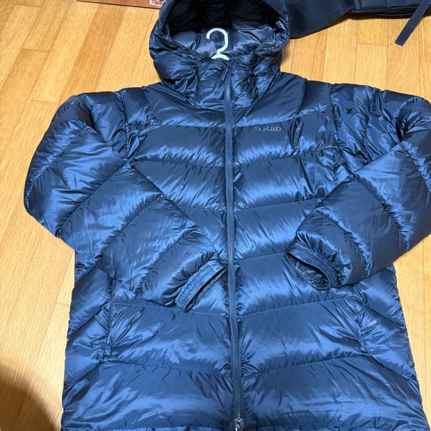 RAB 뉴트리노 프로 후드패딩 