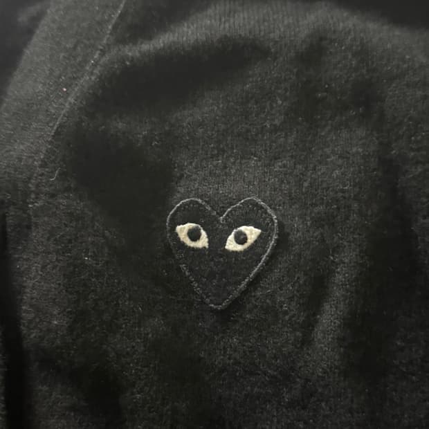 꼼데가르송 블랙하트 니트가디건 (블랙xl)