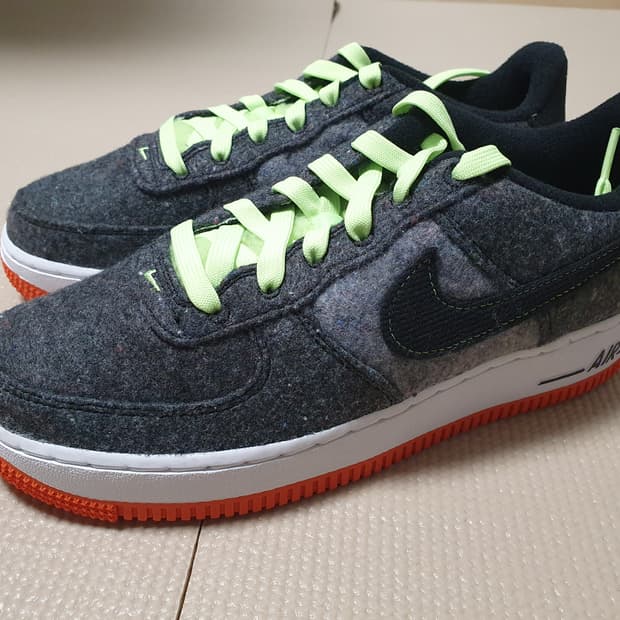 나이키 에어포스 그레이